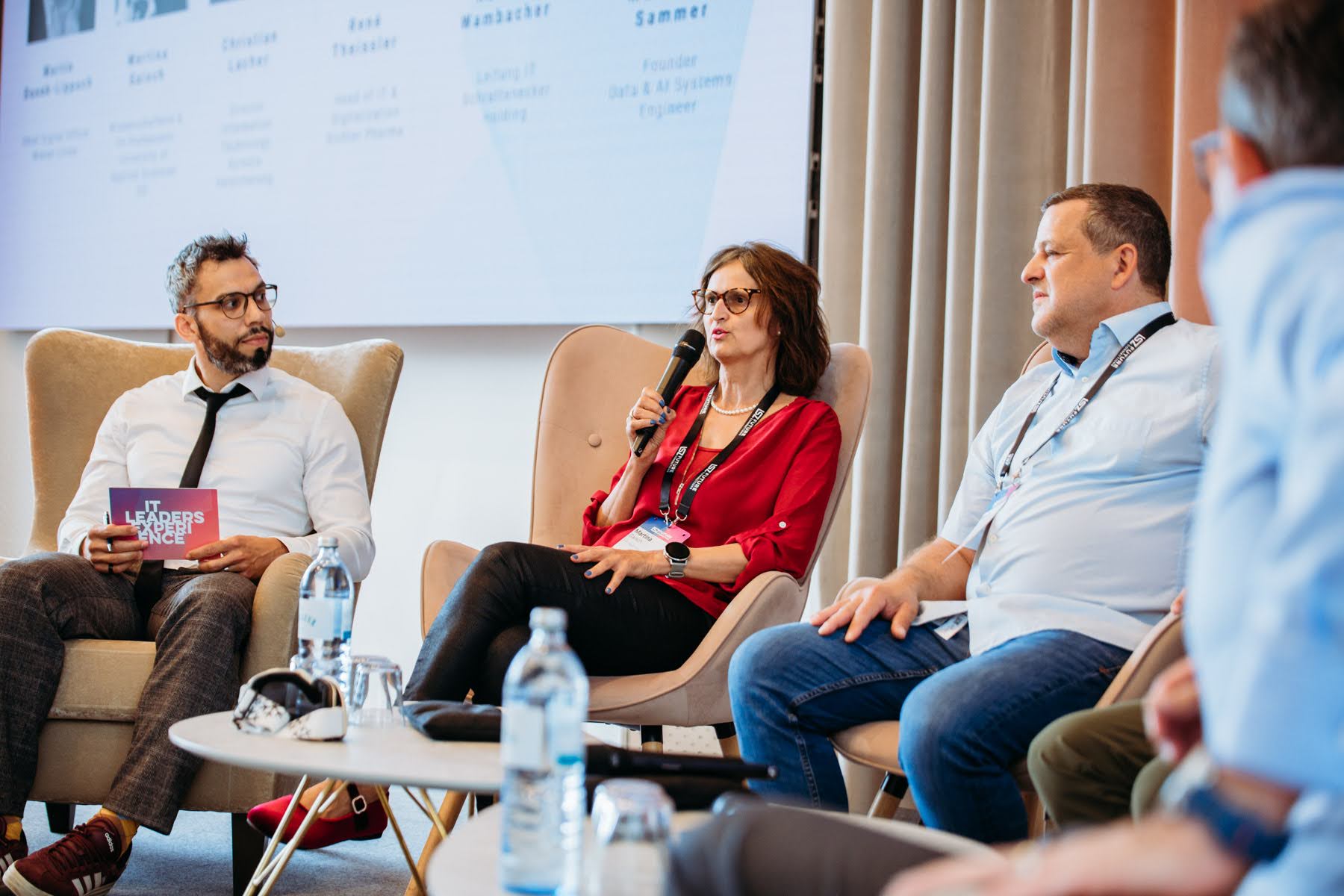 Panel Moderation — photo 2
